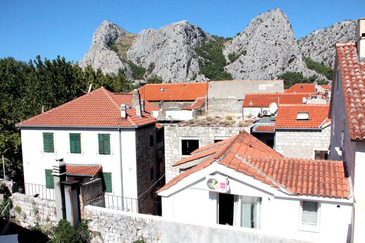 Apartment Mimica-Croatia , Omis , Center Exterior photo
