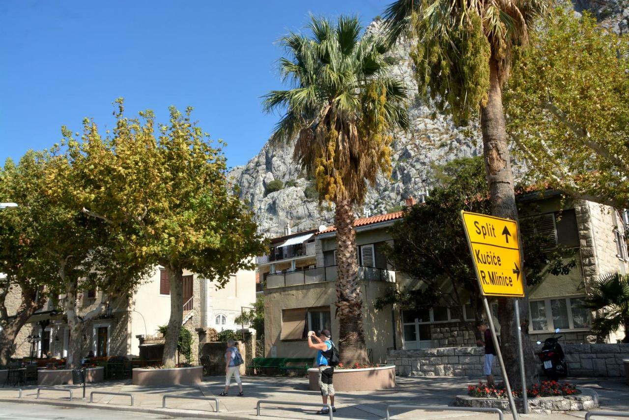 Apartment Mimica-Croatia , Omis , Center Exterior photo