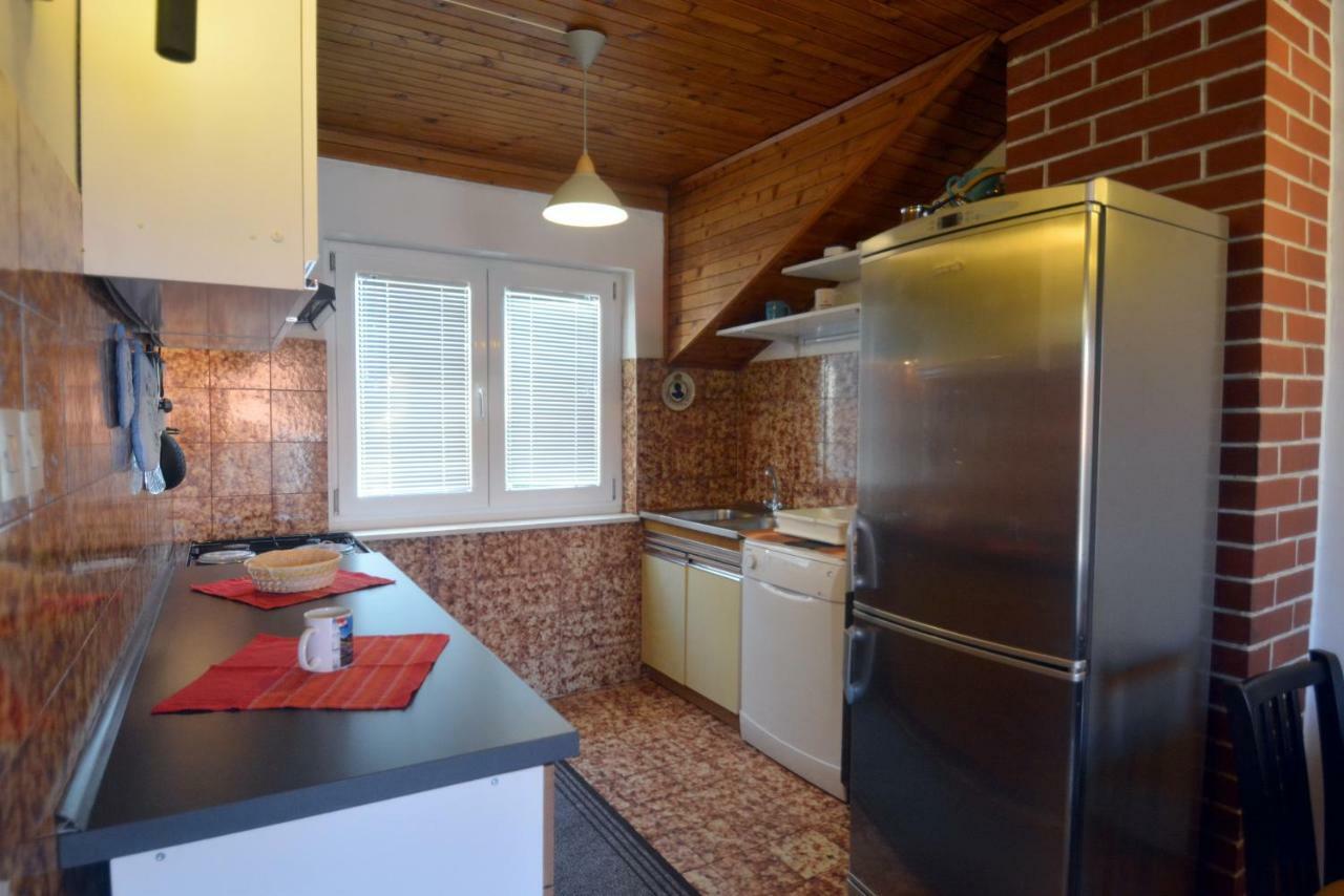 Apartment Mimica-Croatia , Omis , Center Exterior photo