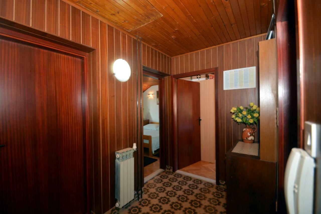 Apartment Mimica-Croatia , Omis , Center Exterior photo