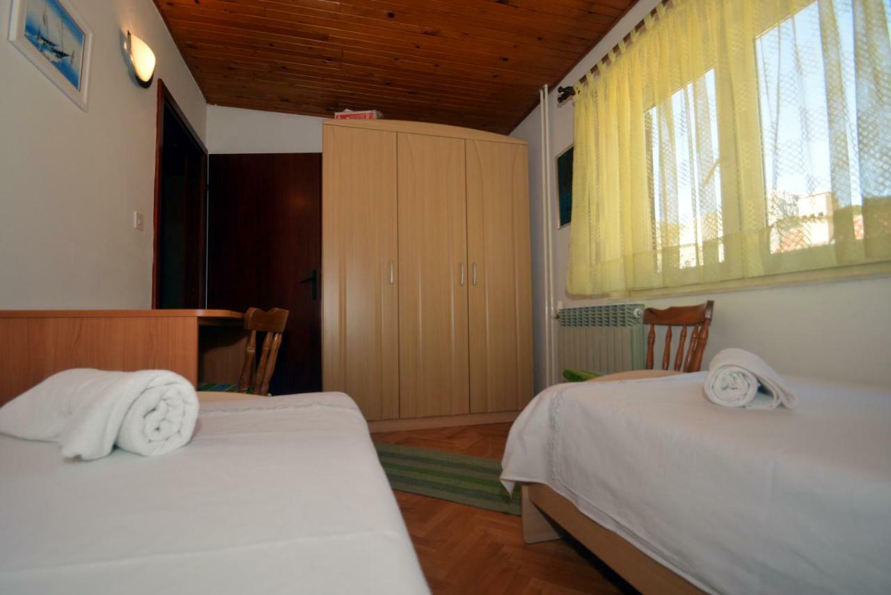Apartment Mimica-Croatia , Omis , Center Exterior photo